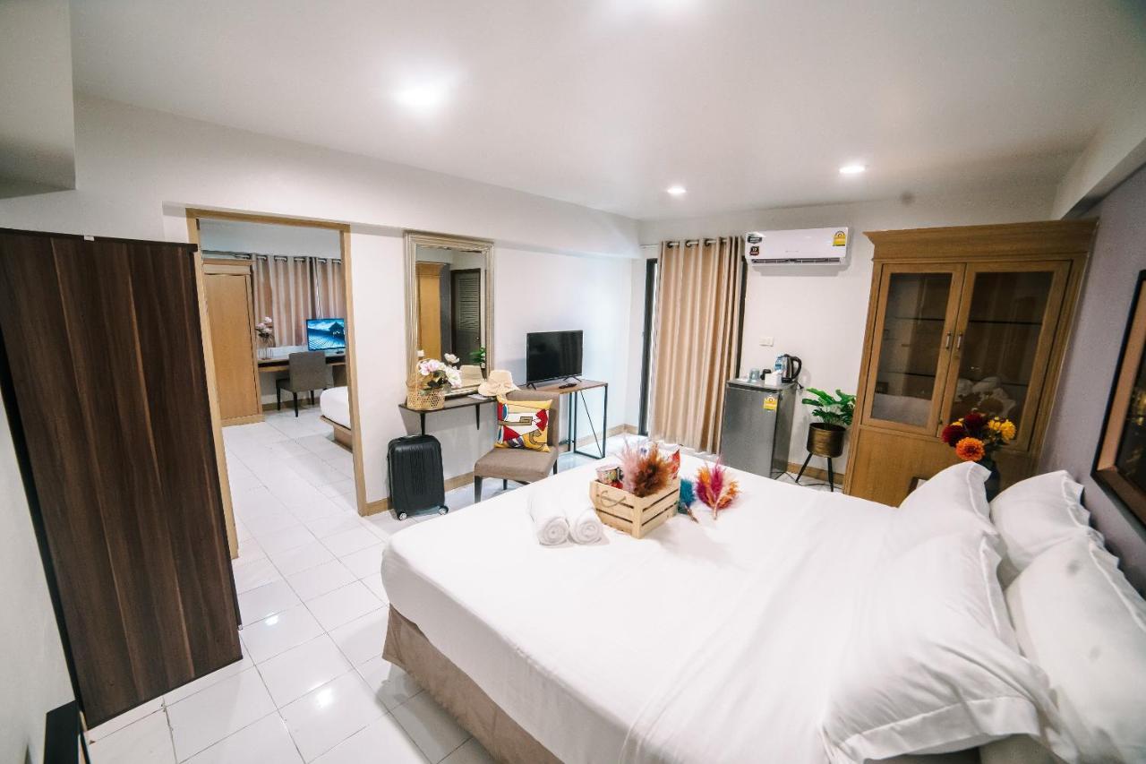 Platinum Villa Bangkok Exterior photo