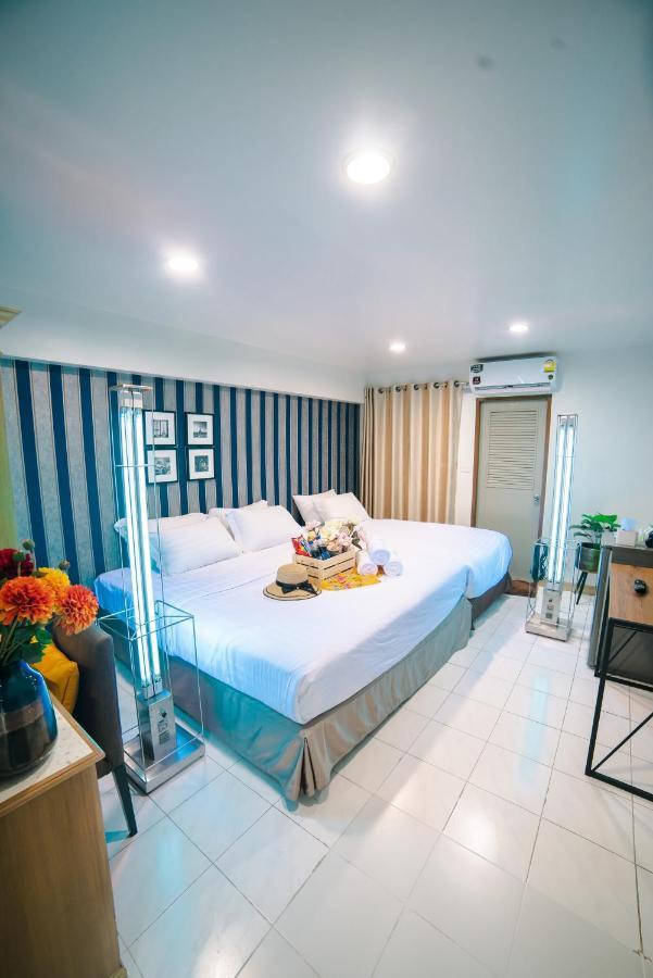 Platinum Villa Bangkok Exterior photo