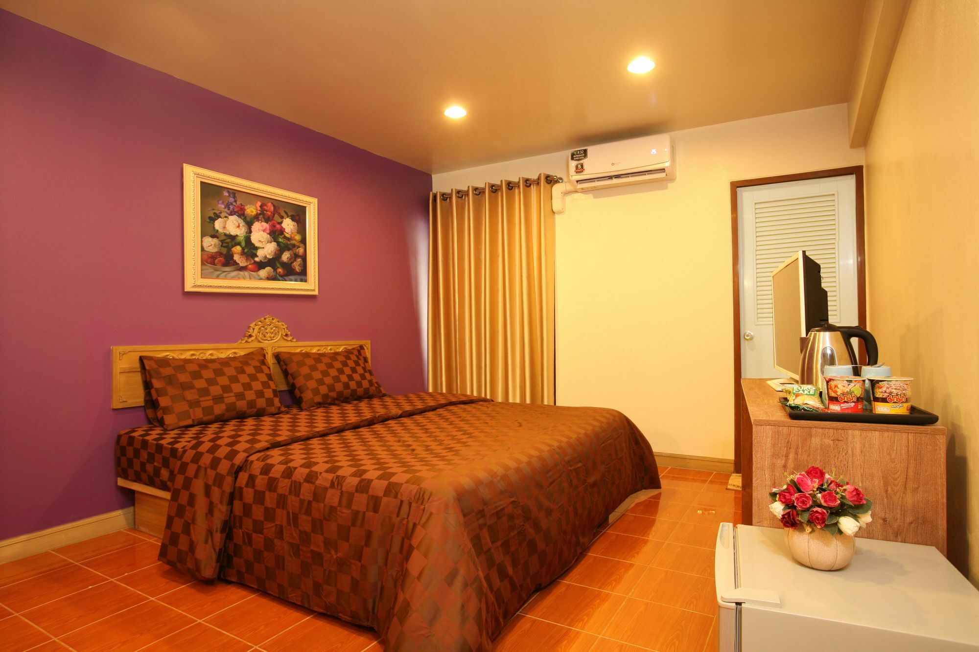 Platinum Villa Bangkok Exterior photo