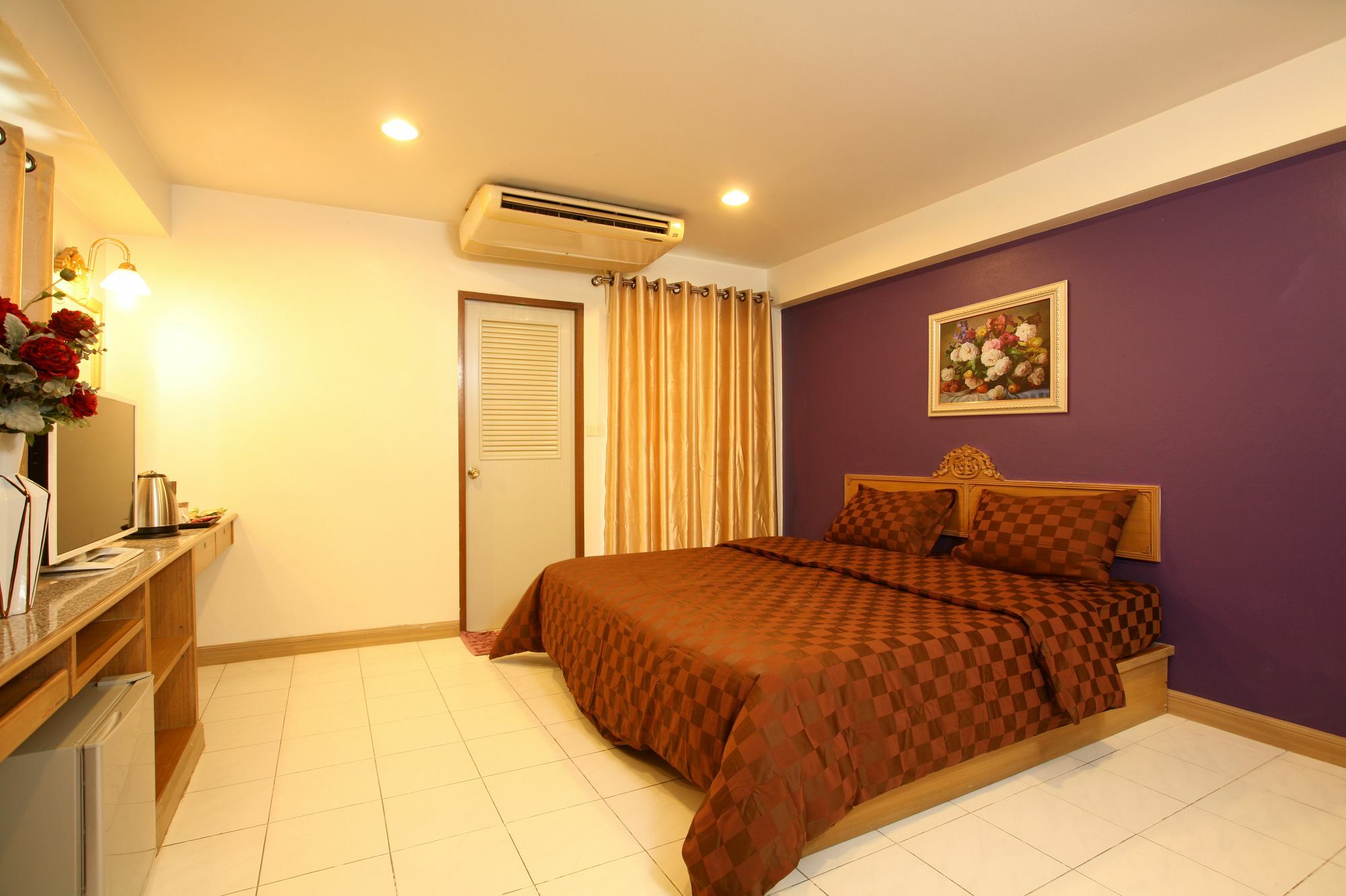 Platinum Villa Bangkok Exterior photo