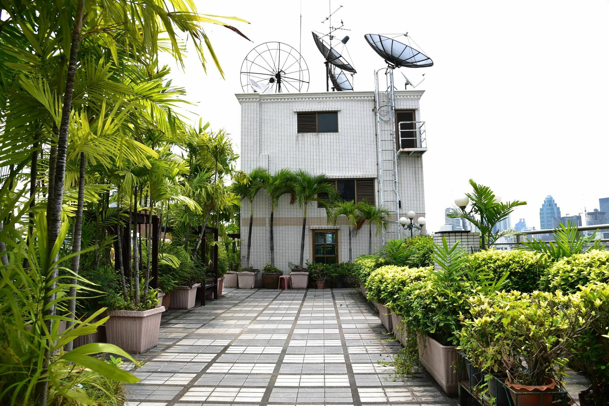 Platinum Villa Bangkok Exterior photo